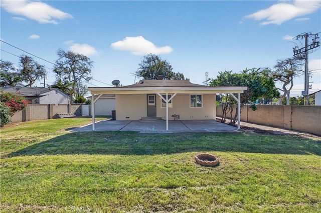 467 W Orangethorpe, Fullerton, CA 92832
