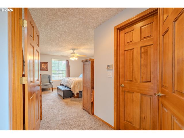 10933 Ne SHERWOOD Dr, Vancouver, WA 98686