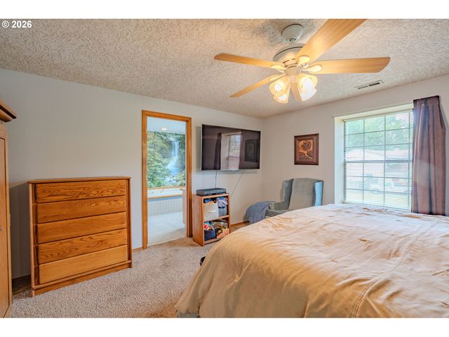 10933 Ne SHERWOOD Dr, Vancouver, WA 98686