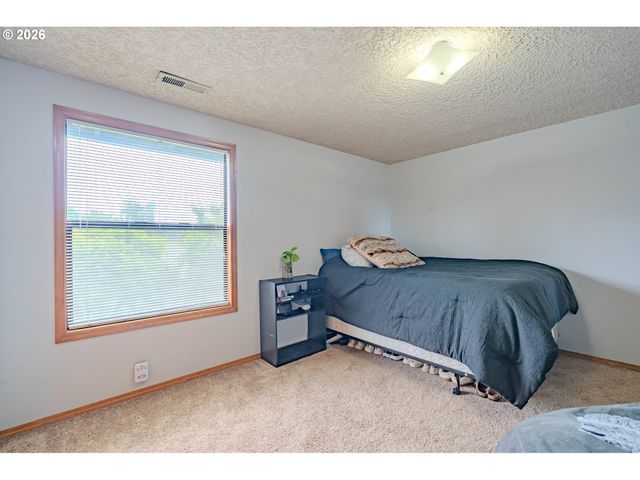 10933 Ne SHERWOOD Dr, Vancouver, WA 98686