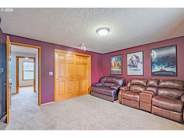 10933 Ne SHERWOOD Dr, Vancouver, WA 98686