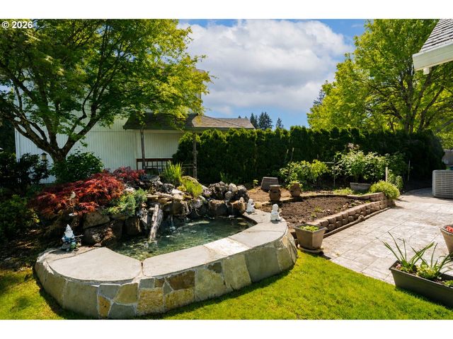 10933 Ne SHERWOOD Dr, Vancouver, WA 98686