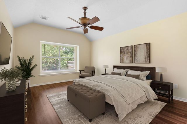 27 Queenscliff Circle, The Woodlands, TX 77382