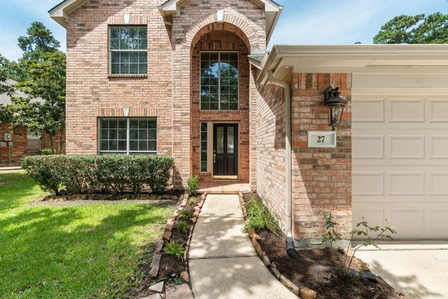 27 Queenscliff Circle, The Woodlands, TX 77382