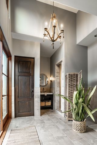 2075 S 950 E, Zionsville, IN 46077