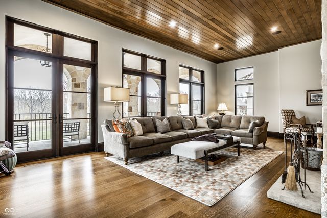 2075 S 950 E, Zionsville, IN 46077