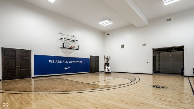 2075 S 950 E, Zionsville, IN 46077