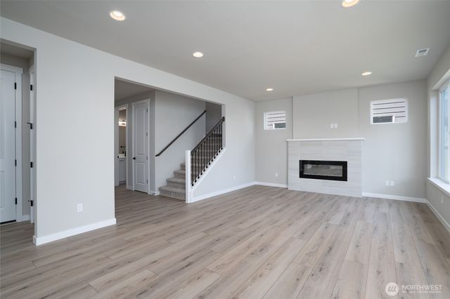 2435 SW Ridgeway Drive, Oak Harbor, WA 98277