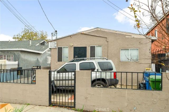 9538 Compton, Los Angeles, CA 90002