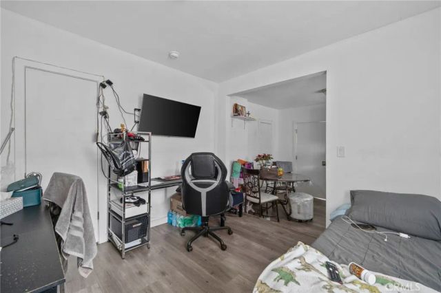 9538 Compton, Los Angeles, CA 90002