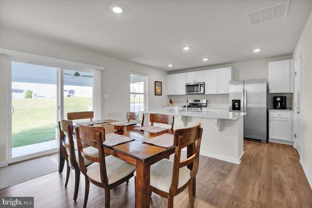 543 E 4TH ST, Bernville, PA 19506