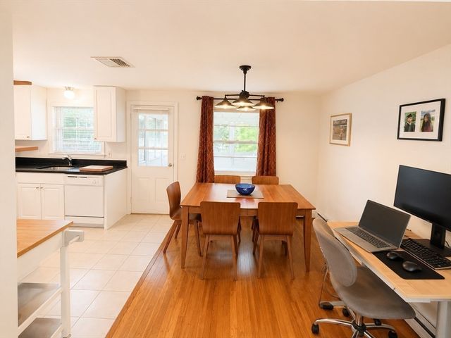 1282 Central Ave, Needham, MA 02492