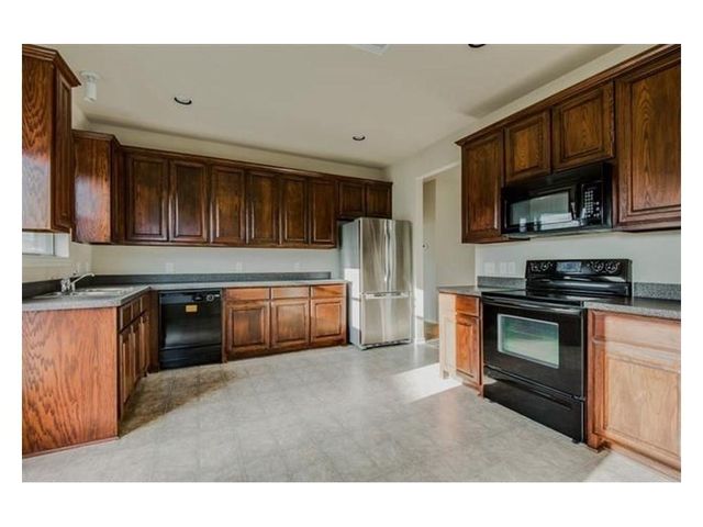 260 Flatwood Drive, Little Elm, TX 75068