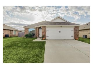 260 Flatwood Drive, Little Elm, TX 75068