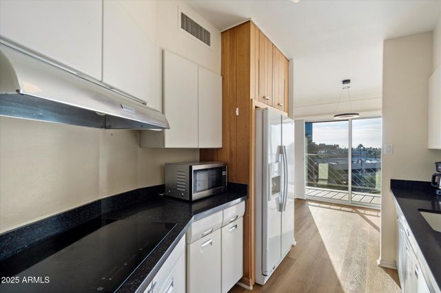 2201 N CENTRAL Avenue 5-E, Phoenix, AZ 85004