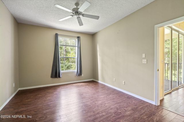 8601 BEACH Boulevard 312, Jacksonville, FL 32216