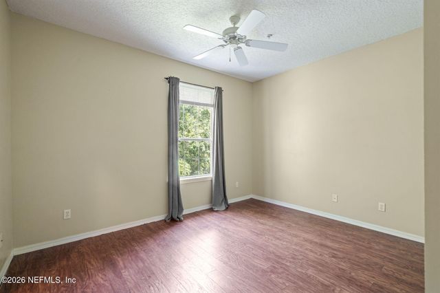 8601 BEACH Boulevard 312, Jacksonville, FL 32216
