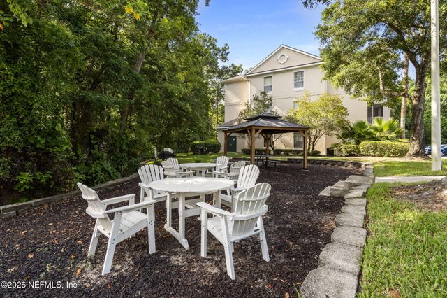 8601 BEACH Boulevard 312, Jacksonville, FL 32216