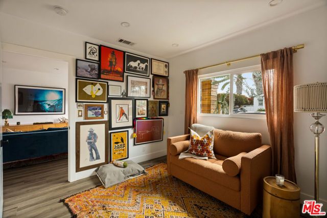 6218 Madden Avenue, Los Angeles, CA 90043