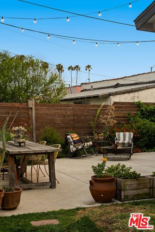 6218 Madden Avenue, Los Angeles, CA 90043