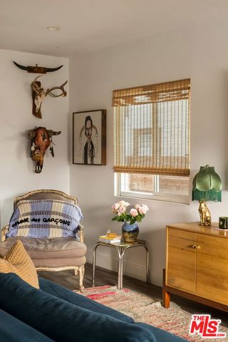 6218 Madden Avenue, Los Angeles, CA 90043