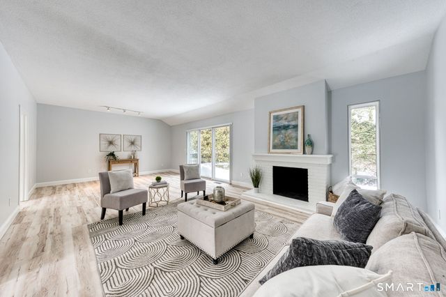 170 Heritage Village B, Southbury, CT 06488