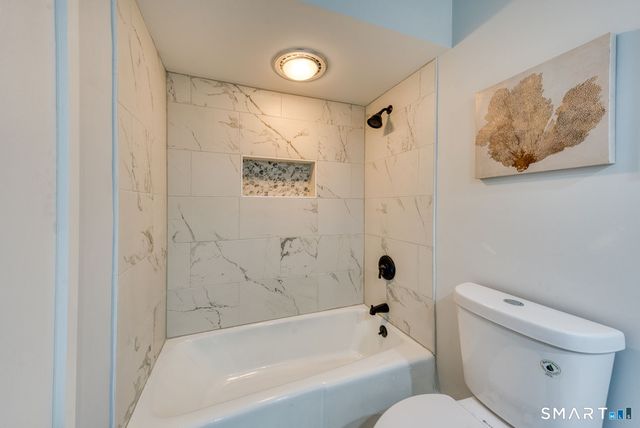 170 Heritage Village B, Southbury, CT 06488