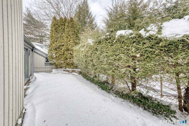 170 Heritage Village B, Southbury, CT 06488