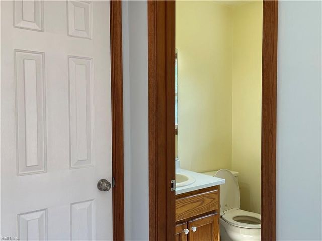 1604 Grey Friars CHSE, Virginia Beach, VA 23456