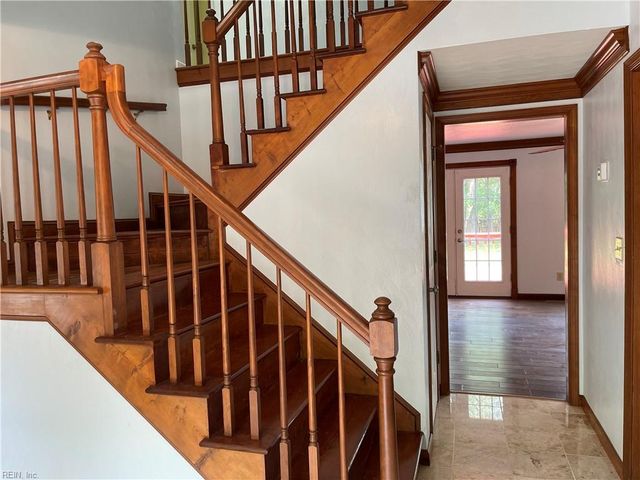 1604 Grey Friars CHSE, Virginia Beach, VA 23456