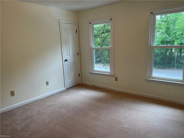 1604 Grey Friars CHSE, Virginia Beach, VA 23456
