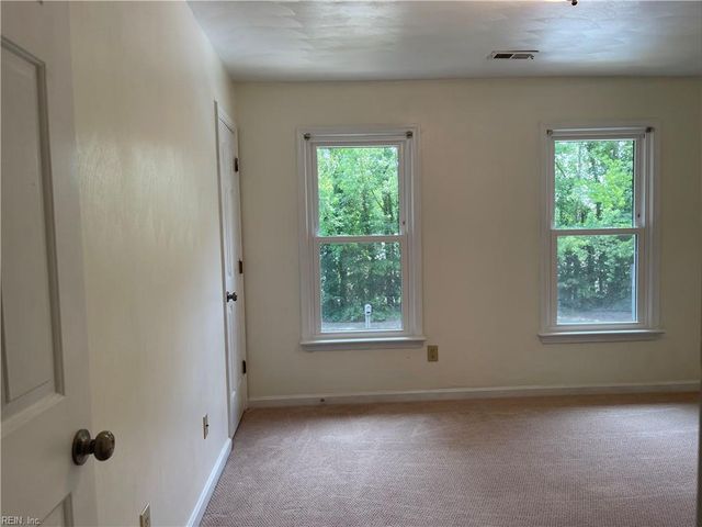 1604 Grey Friars CHSE, Virginia Beach, VA 23456