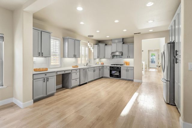 3961 Tahoe St, West Sacramento, CA 95691
