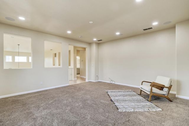 3961 Tahoe St, West Sacramento, CA 95691
