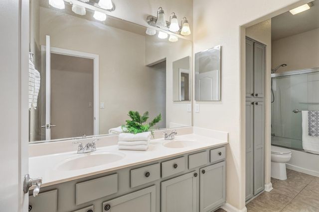 3961 Tahoe St, West Sacramento, CA 95691