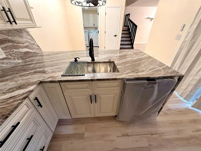 2747 5TH CT, Palm Harbor, FL 34684