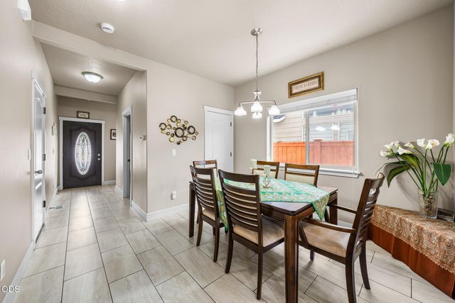 2951 NE Dogwood Drive, Bend, OR 97701