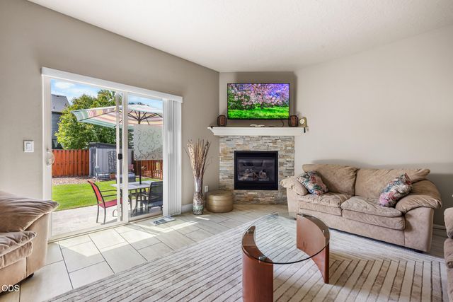 2951 NE Dogwood Drive, Bend, OR 97701