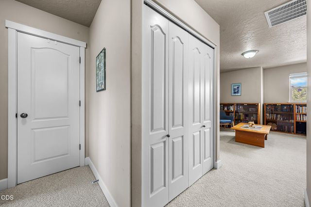 2951 NE Dogwood Drive, Bend, OR 97701