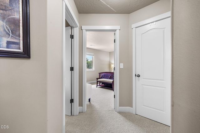 2951 NE Dogwood Drive, Bend, OR 97701