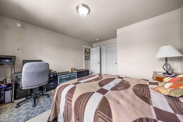 2951 NE Dogwood Drive, Bend, OR 97701