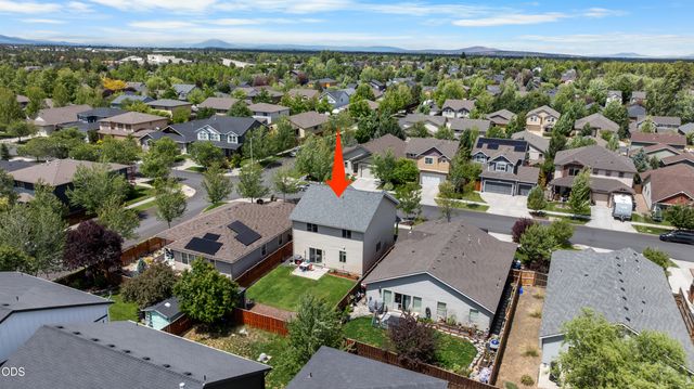 2951 NE Dogwood Drive, Bend, OR 97701