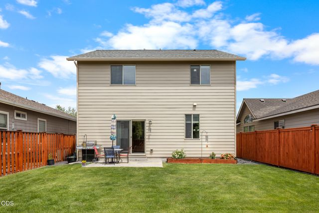 2951 NE Dogwood Drive, Bend, OR 97701