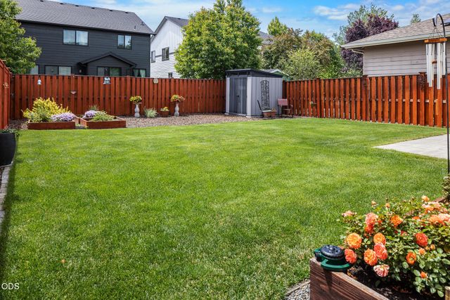 2951 NE Dogwood Drive, Bend, OR 97701