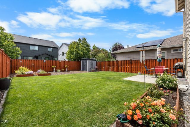 2951 NE Dogwood Drive, Bend, OR 97701