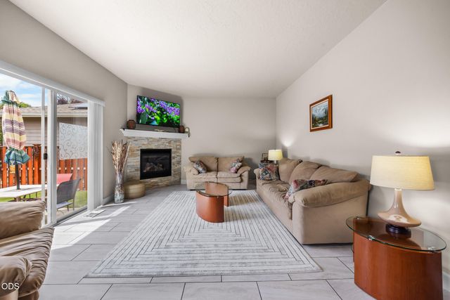 2951 NE Dogwood Drive, Bend, OR 97701