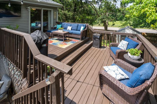 8008 Leaview Drive, Columbus, OH 43235