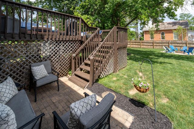 8008 Leaview Drive, Columbus, OH 43235