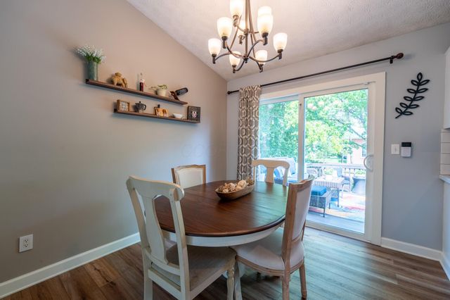 8008 Leaview Drive, Columbus, OH 43235