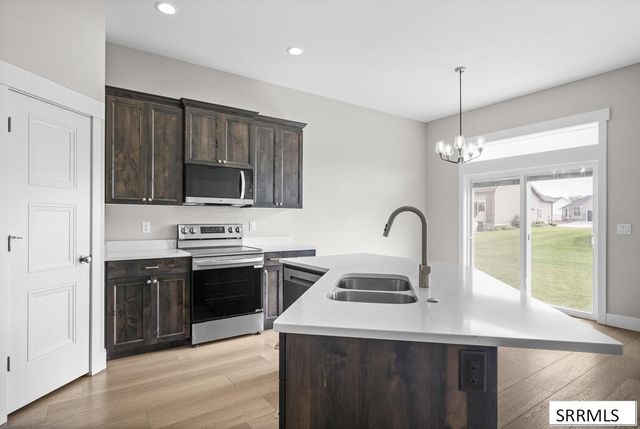 3187 Riata Lane, Ammon, ID 83406